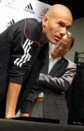 岡田監督とジダン氏対談Ｗ杯４強構想支持 - 2010年南アフリカW杯ニュース