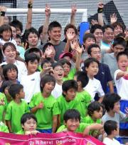 障害のある子供たちと触れ合うイベントに参加したリールスＧＫ川島