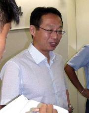 南アフリカとの親善試合が決まったと明かした、日本代表の岡田監督